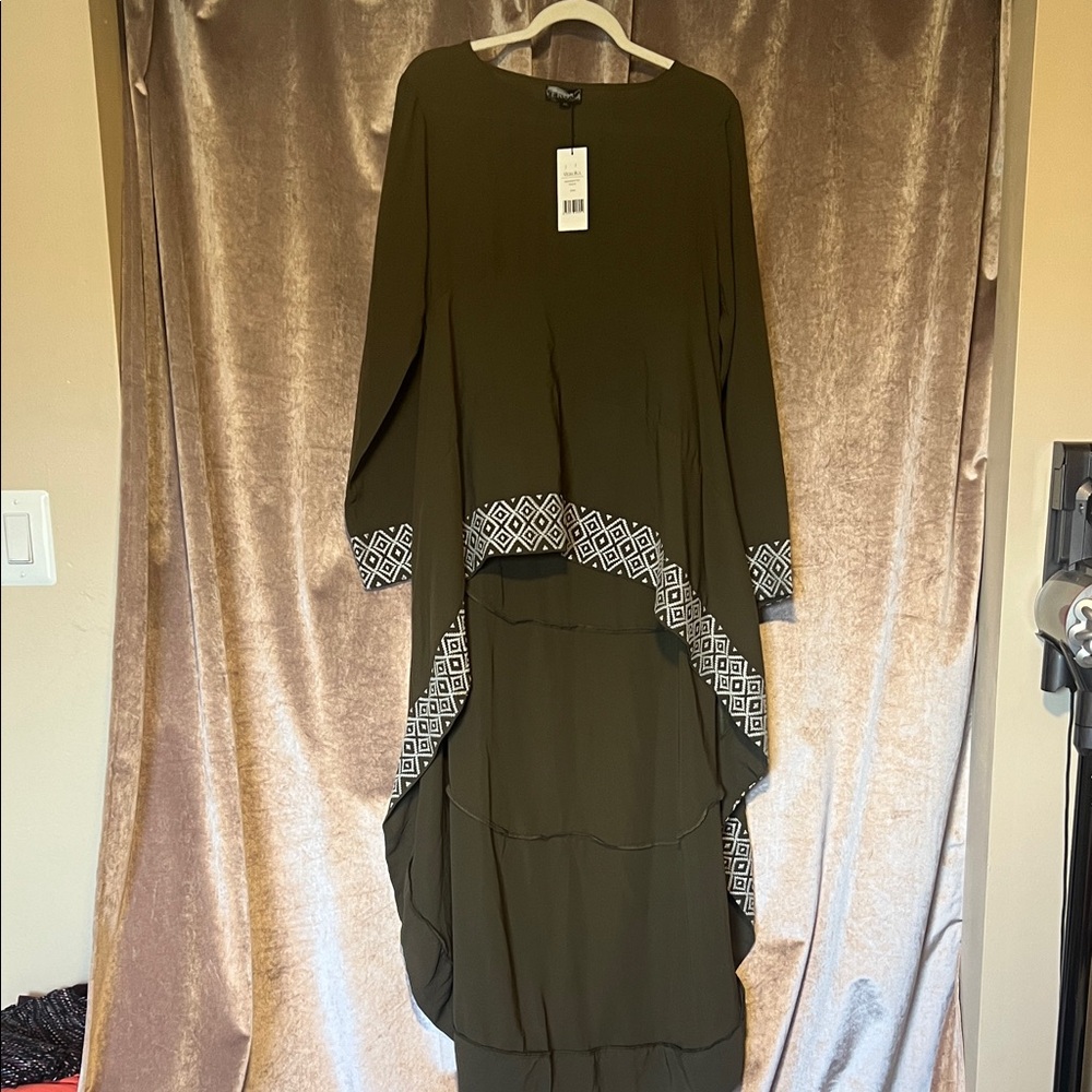 Verona Laila Modest High Low Olive Green Top Size XL